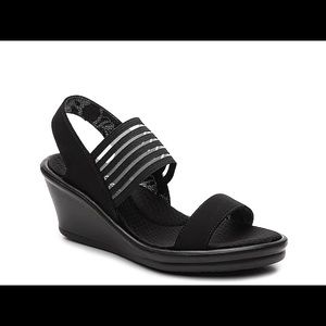 SKETCHERS black memory foam wedges w sheer strap